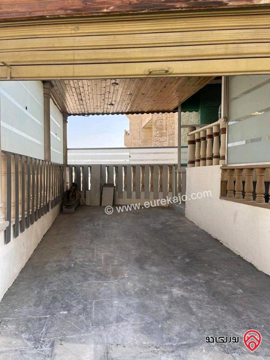 شقة طابقية ارضي معلق مساحة 350م مجددة بالكامل للبيع في عمان - عرجان