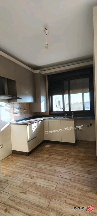 شقة فاخرة طابق أول مساحة 130م للبيع في عمان - البنيات مقابل جامعة البتراء 