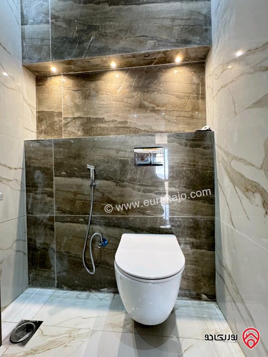 شقة بتشطيبات سوبر ديلوكس طابق أخير مع روف مساحة 175م للبيع في عمان - شفا بدران 