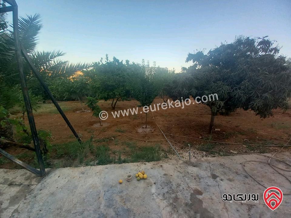 فيلا مساحة 500م على أرض 1900م للبيع في عمان - منطقة ام الدنانير 