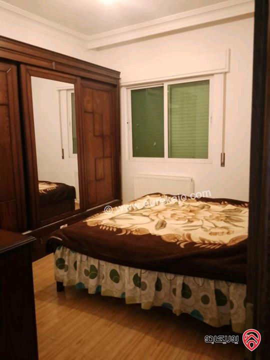 شقة ارضية مساحة 150م داخلي و 60م خارجي للبيع مفروش في عمان - صويلح