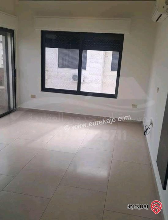 شقة فارغة مساحة 90م للايجار في عمان - السابع للعرسان او عائلة صغيرة 