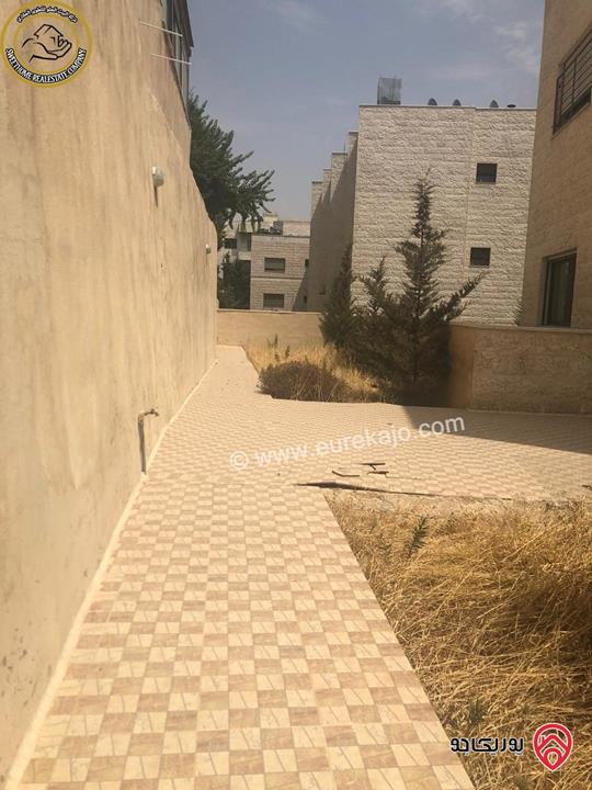 شقة أرضية مميزة للبيع في عمان - دير غبار - حي السهل قرب مدارس فيلادلفيا 130م مع حديقة وترسات 165م لم تسكن