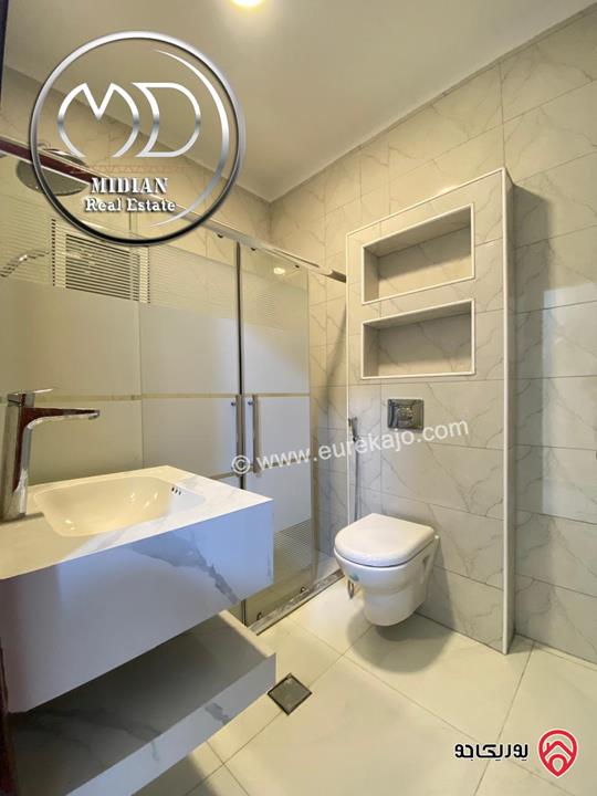 شقة فارغة للايجار في عمان - خلدا طابق اول مساحة 140م تشطيبات و ديكورات فاخرة تصلح للعرسان بسعر مميز جداً