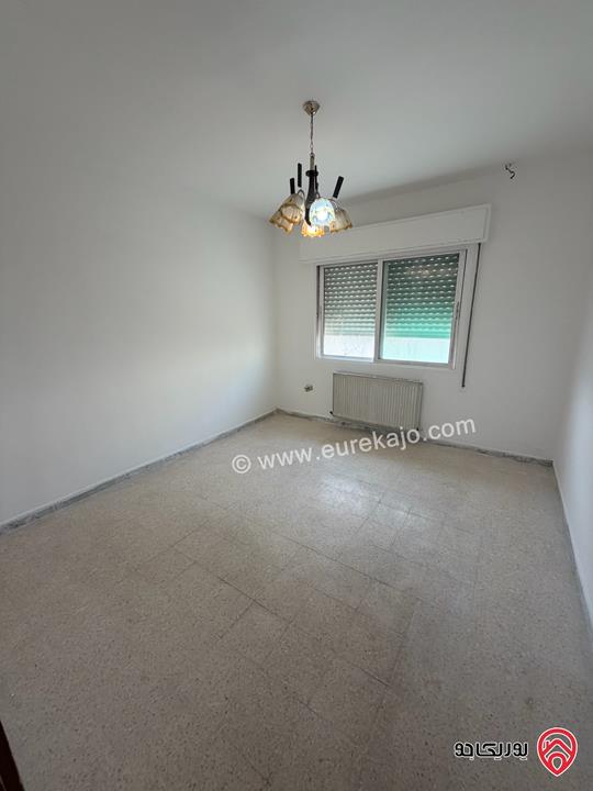 شقة طابق رابع مساحة 108م للبيع في عمان - الرابية 