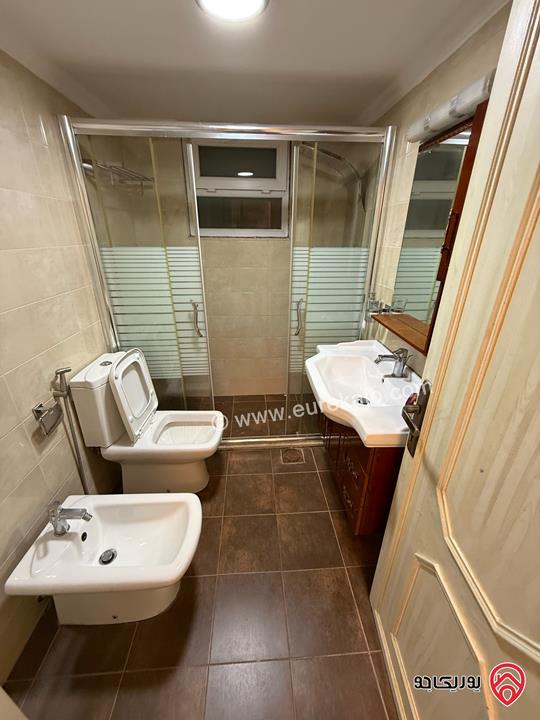 شقة مساحة 170م طابق ثاني مع مصعد عمارة هادئة عائلات للإيجار  في عمان - دير غبار