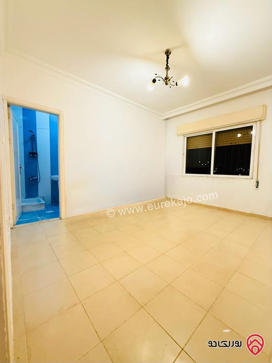 شقة مساحة 125م طابق ثاني للبيع في عمان - طبربور 