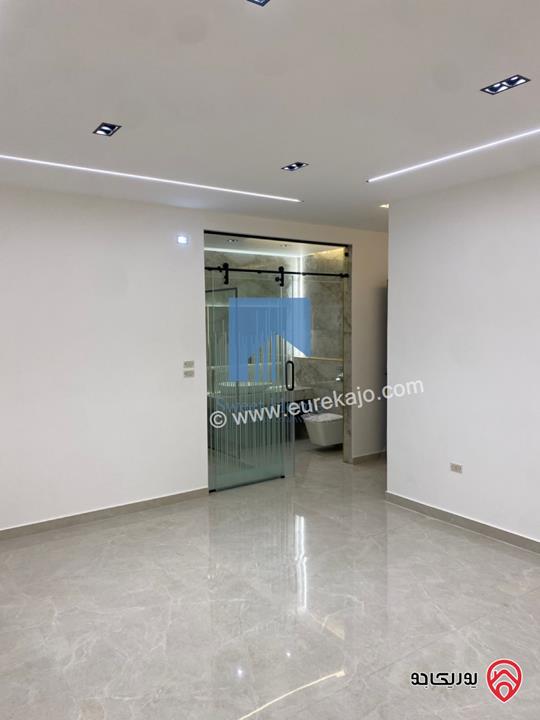 شقة أرضية فاخرة للبيع في عمان - أم أذينة قرب أبراج السادس 190م مع ترسات 130م لم تسكن