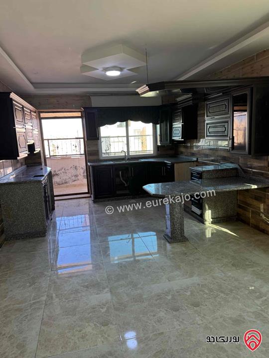 شقة طابق رابع مساحة 150م للبيع في اربد - الحي الشرقي