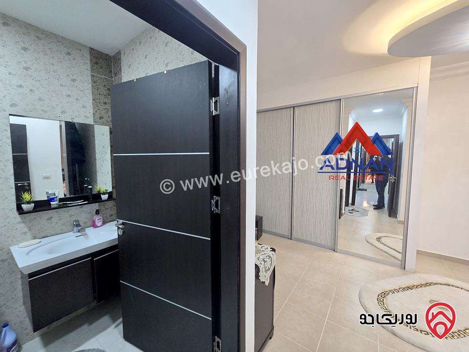 شقة أرضية مساحة 111م مع تراس 40م للبيع في عمان - خلدا 