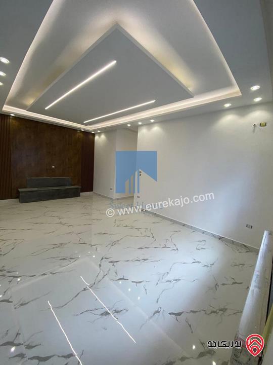 شقة فاخرة للبيع في عمان - خلدا قرب إشارة البنك العربي ومركز زها طابق ثاني 220م تشطيب سوبر ديلوكس لم تسكن