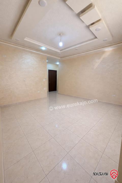 شقة فاخرة مساحة 180م طابق أول للبيع في عمان - الجبيهة 