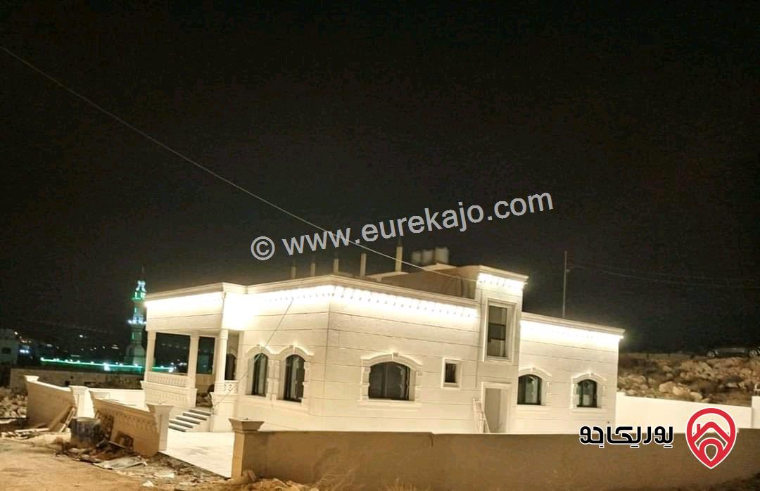فيلا مستقلة مساحة 235م على أرض 500م للبيع في الزرقاء الجديدة