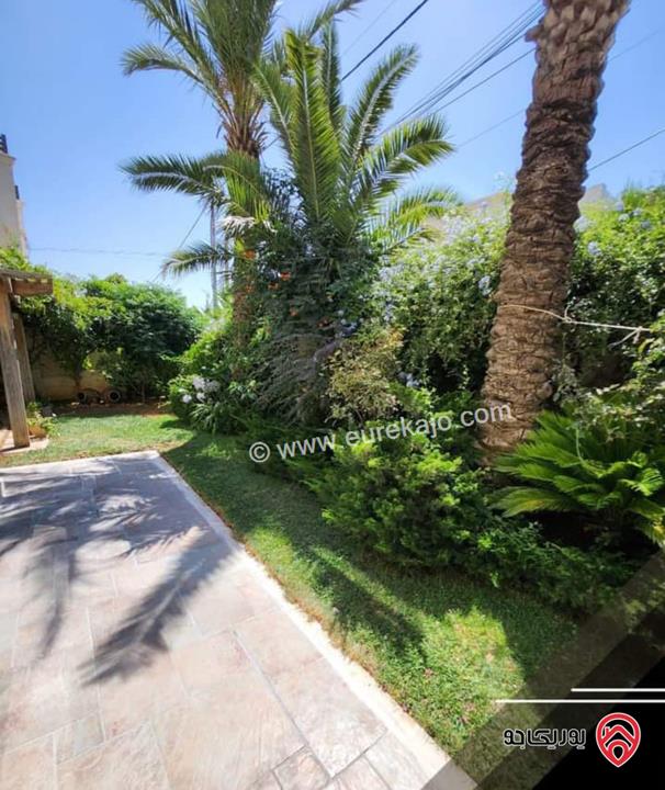 فيلا دوبلكس مميزة مساحة 550م على ارض 650م للبيع في عمان – دير غبار