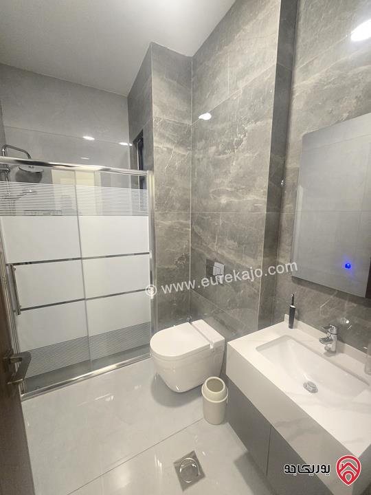 شقة طابق ثالث جديدة مساحة 180م للإيجار الفارغ في عمان - الرابية