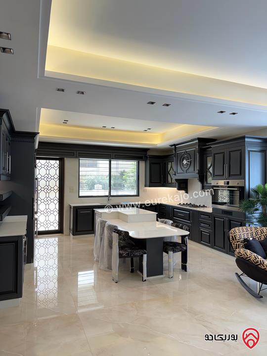 Ground Floor Apartment 240 Sqm with Private Garden 300 Sqm for rent in Amman - Abdoun