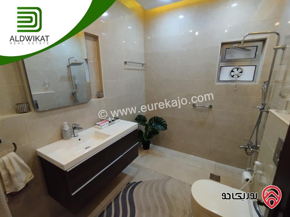 فيلا مساحة البناء 400م ومساحة الارض 430م ومساحة الحديقة 200م للايجار في عمان - ام السماق