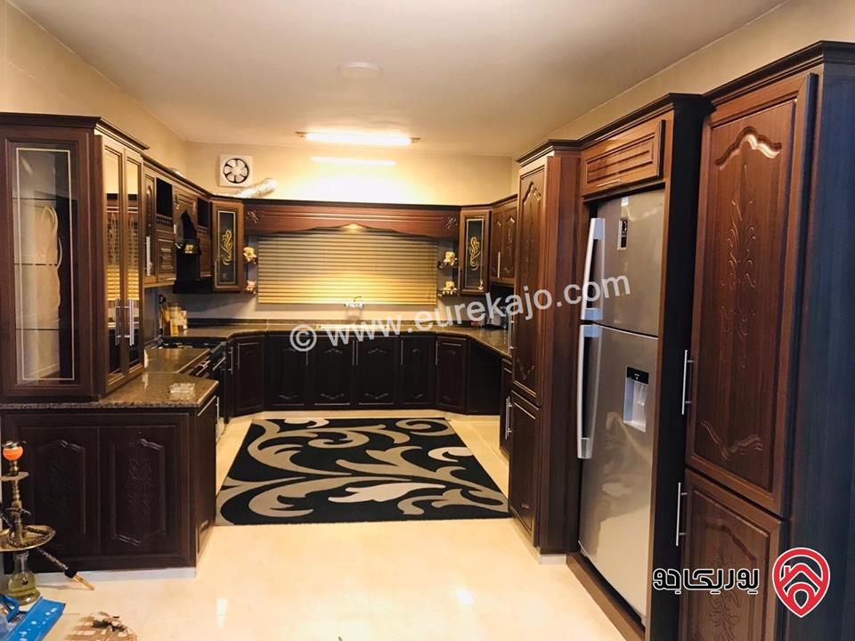 منزل مستقل مساحة 430م على أرض 1 دونم مفروز بناء جديد تشطيبات حديثه بئر ماء ملحق تسويه وعمدان مسطح 180 متر قيد التجهيز  للبيع في الرمثا - الطرة