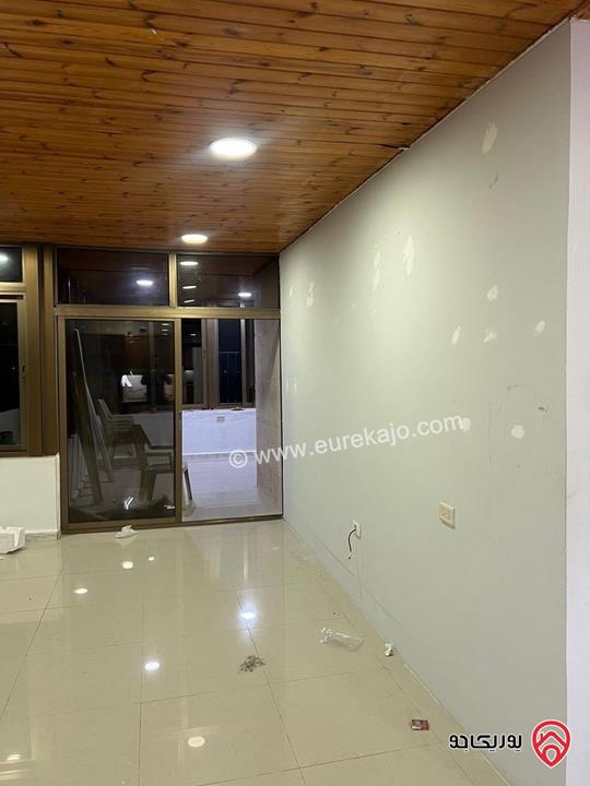 روف فارغ مساحة 110م للايجار في عمان - أم السماق