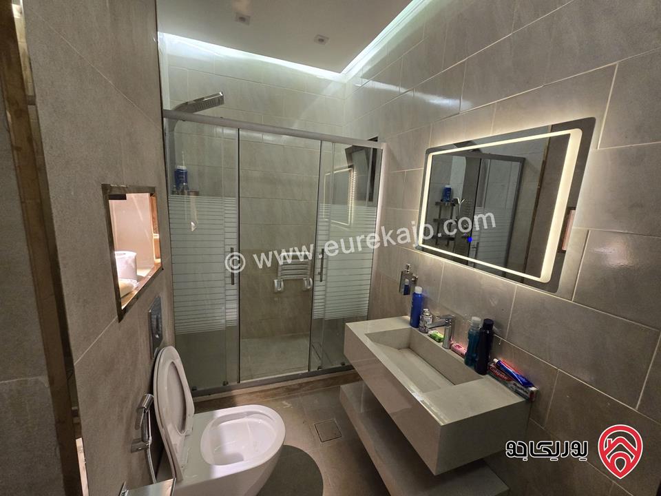 شقة فاخرة مفروشة للايجار ثلاث غرف نوم في الدوار السابع