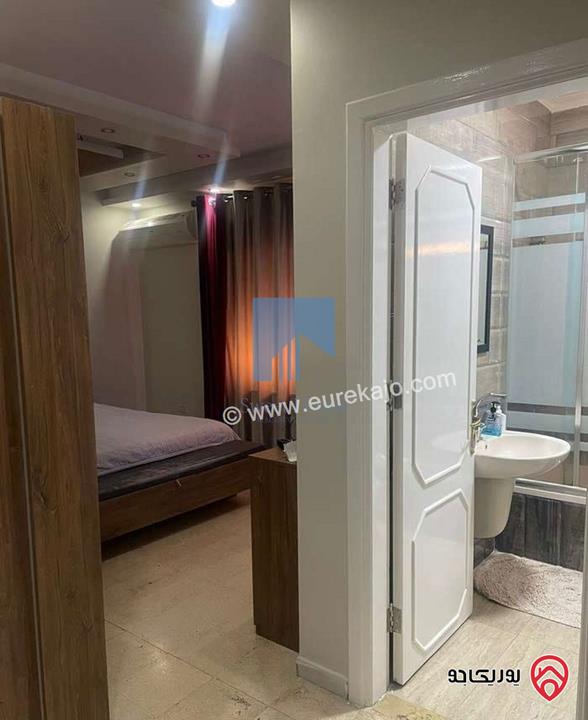 شقة مميزة شبه أرضية مساحة 130م للبيع في عمان - خلدا