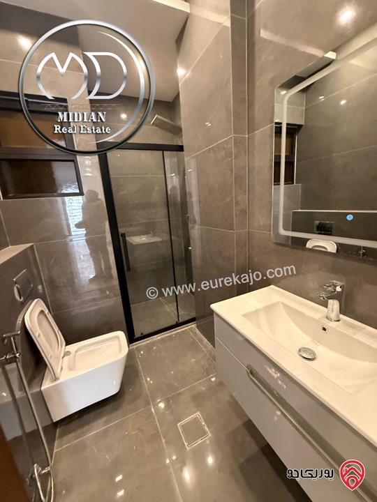 رووف فارغ للايجار في عمان - عبدون مساحة 190م مع تراسات تشطيبات سوبر ديلوكس اطلالة جميلة جديد لم يسكن