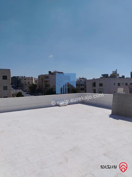 شقة فاخرة للبيع في عمان - خلدا قرب المدارس الإنجليزية طابق ثالث 280م مع روف دوبلكس 180م لم تسكن