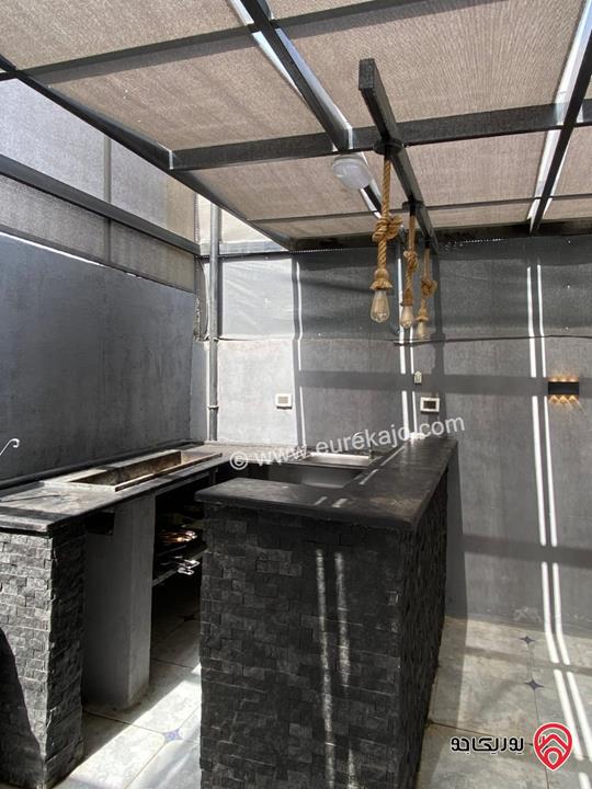 شاليه مفروش و مميز مساحة الأرض 288م والبناء 190م للبيع في البحر الميت