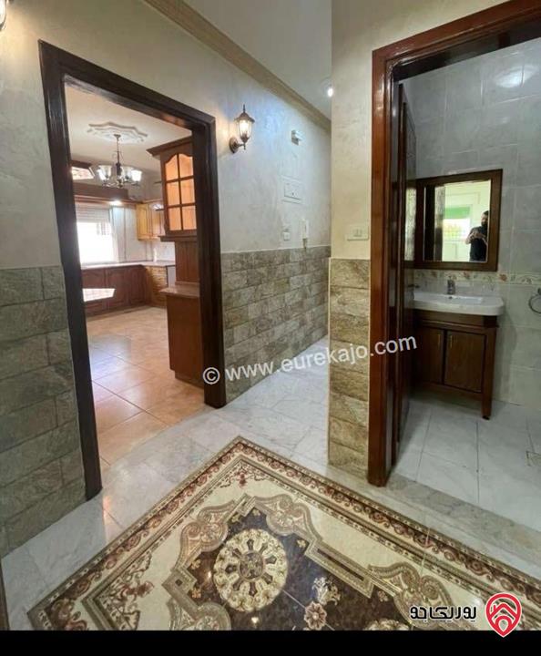 شقة فارغة طابق ثالث مساحة 190م للإيجار في عمان - تلاع العلي 