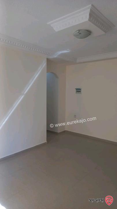 شقة طابق أرضي مساحة 130م للبيع في عمان - الجبيهة 