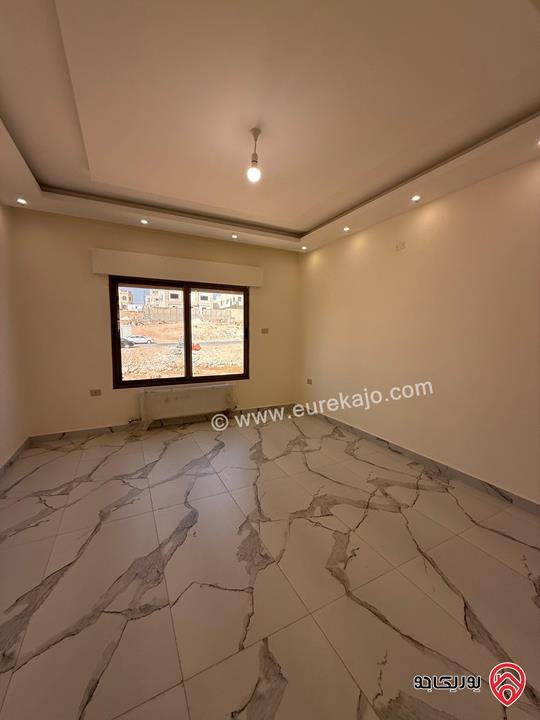 شقق بمساحة 175م للبيع في عمان - أجمل مناطق الجبيهة / حي المنصور 