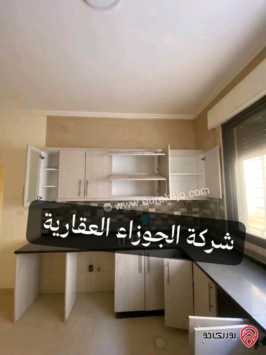 شقة شبه ارضي مساحة 120م داخلي و 140م خارجي للايجار في عمان - مرج الحمام