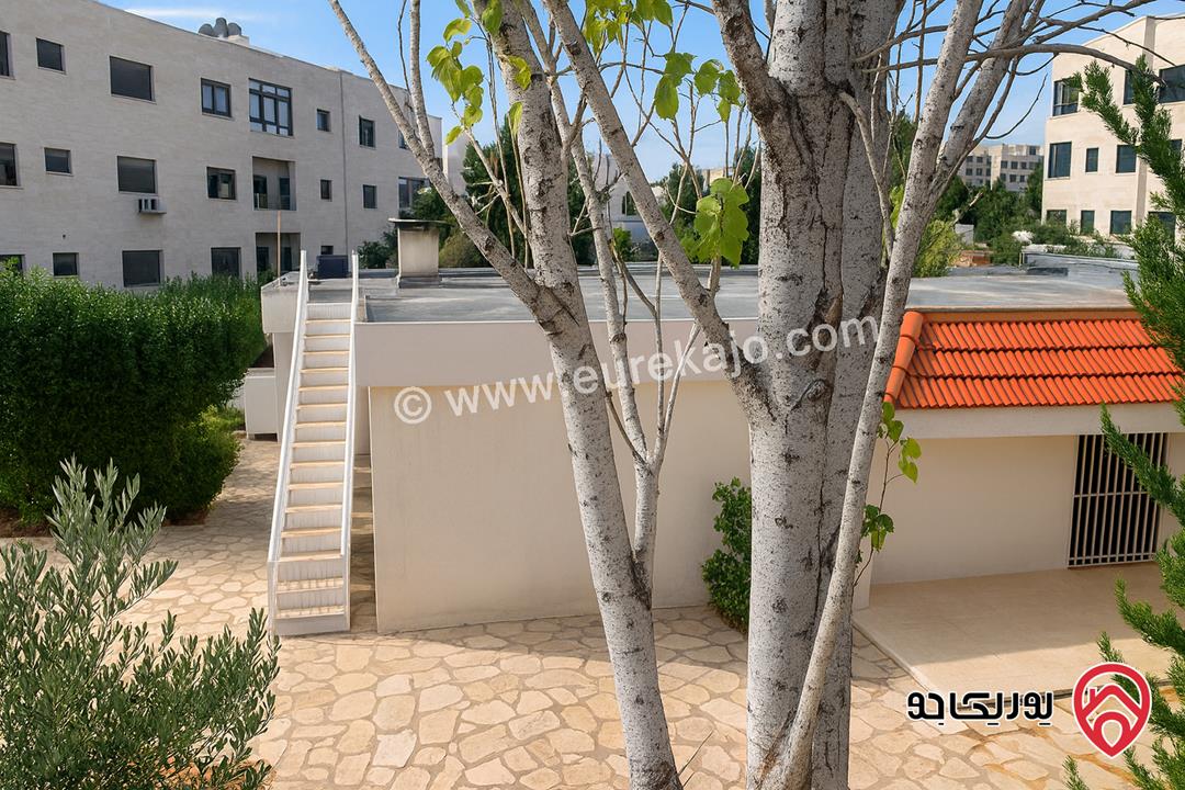 فيلا مساحة 220م على ارض 1050م للبيع في عمان – مرج الحمام / إسكان عالية – موقع مميز وسعر ممتاز