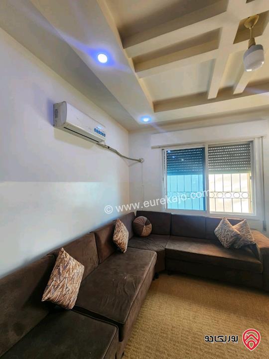 شقة شبه أرضية مساحة 150م داخلي و 120م خارجي للبيع في اربد - الحي الشرقي