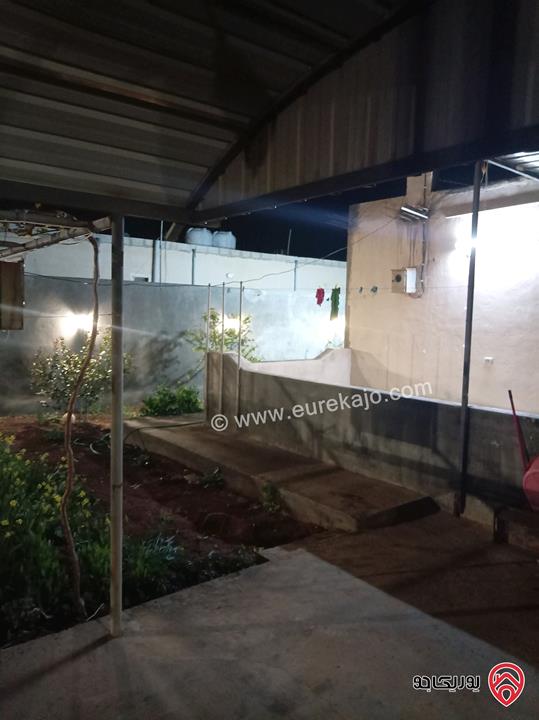 بيت مساحة 95م على أرض 500م للبيع في المفرق الغدير الاخضر