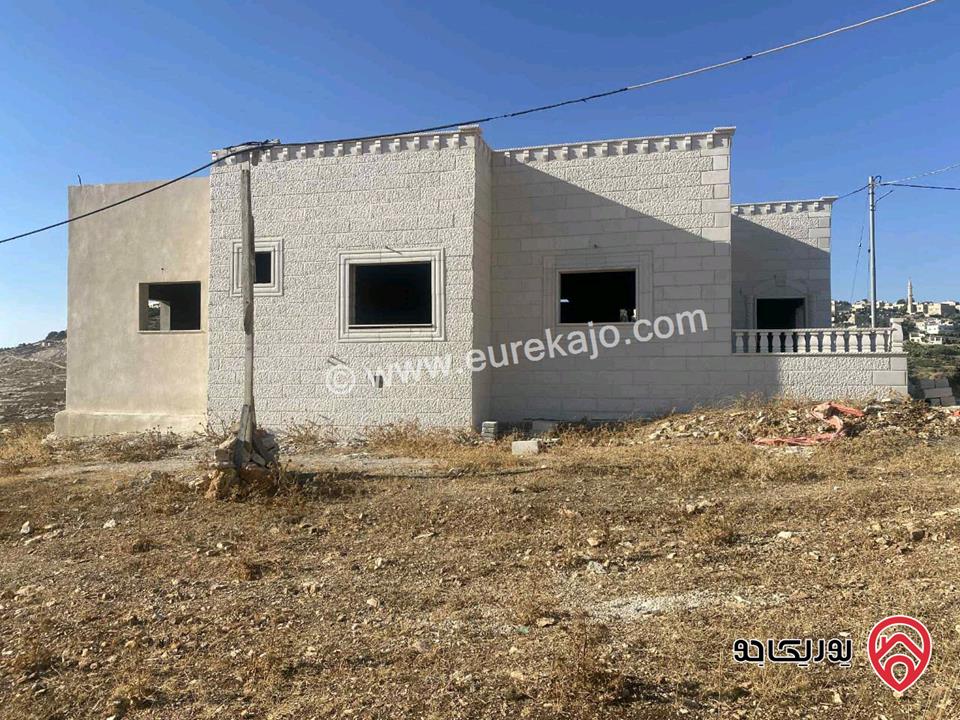 بيت مساحة 185م مع قطعة ارض مساحة 1 دونم للبيع في اربد - جحفية