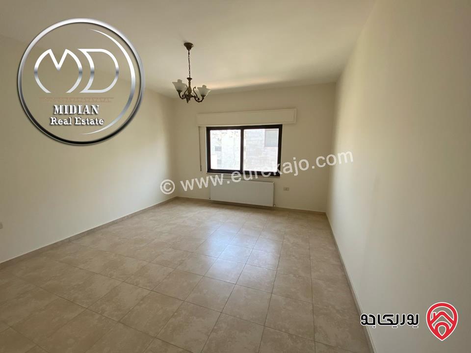 شقق جديدة للبيع في عمان - دير غبار مساحات 230م 4 نوم تشطيبات و ديكورات سوبر ديلوكس اطلالة جميلة بسعر مميز جداً