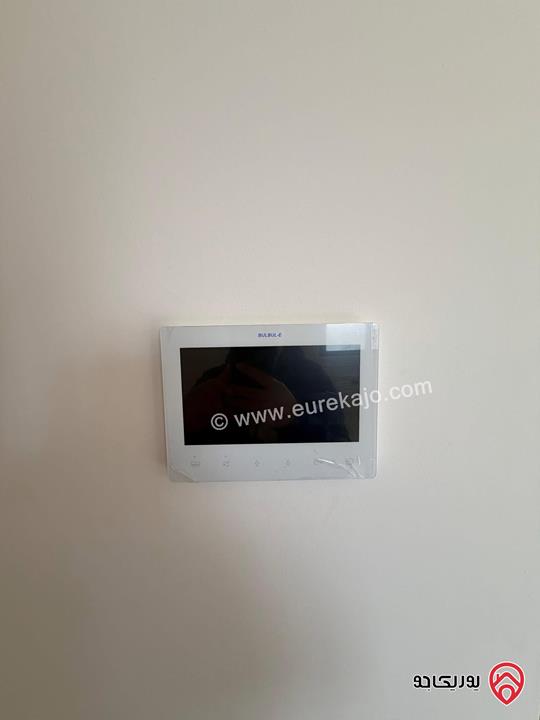 شقة سوبر ديلوكس شبه ارضي دوبلكس مساحة 228م مع ترس 40م للبيع في عمان - مرج الحمام 