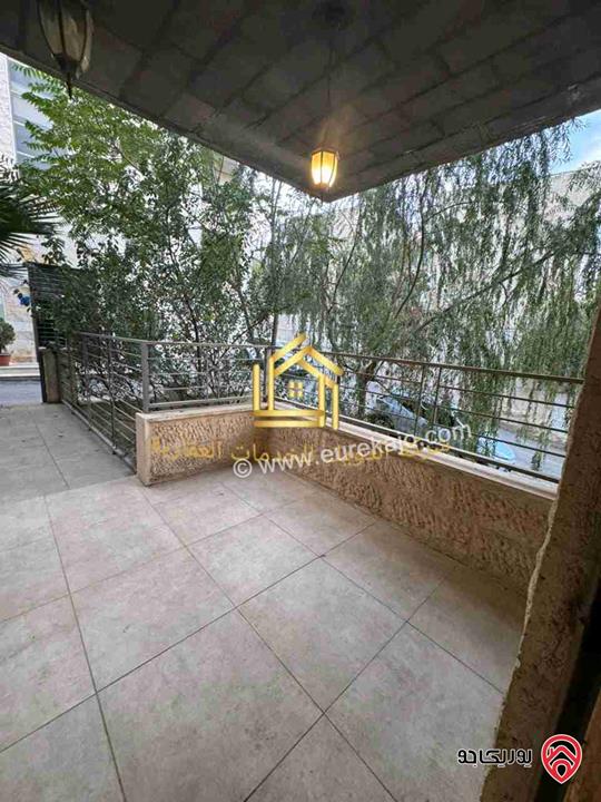 شقة فارغة أرضي مساحة 185م مع ترس 70م للإيجار في عمان - ضاحية الرشيد 