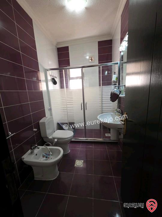 شقة طابق أول مساحة 190م للإيجار مفروشة في عمان - أم السماق 