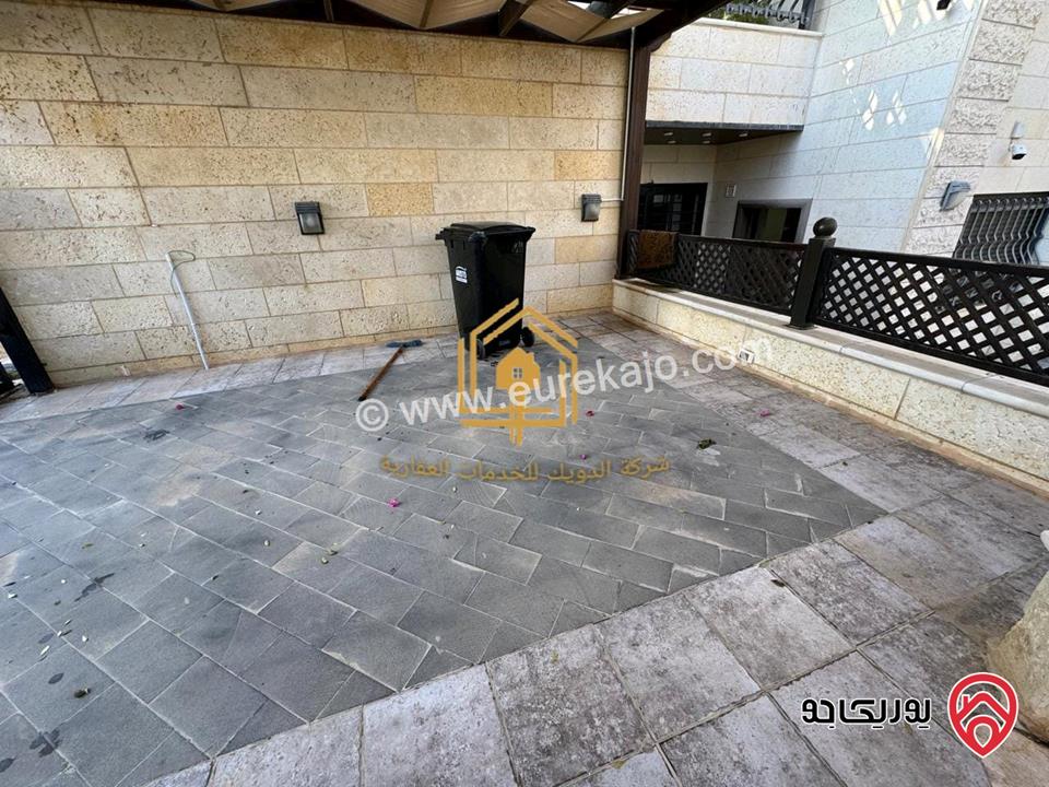 شقة سوبر ديلوكس طابق شبه ارضي مساحة 200م داخلي و 100م خارجي للايجار في عمان - طريق المطار 