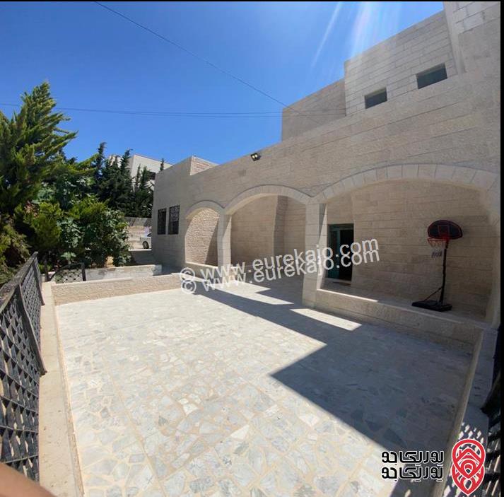 عمارة مساحة البناء 1100م على أرض 1 دونم للبيع في عمان - مرج الحمام