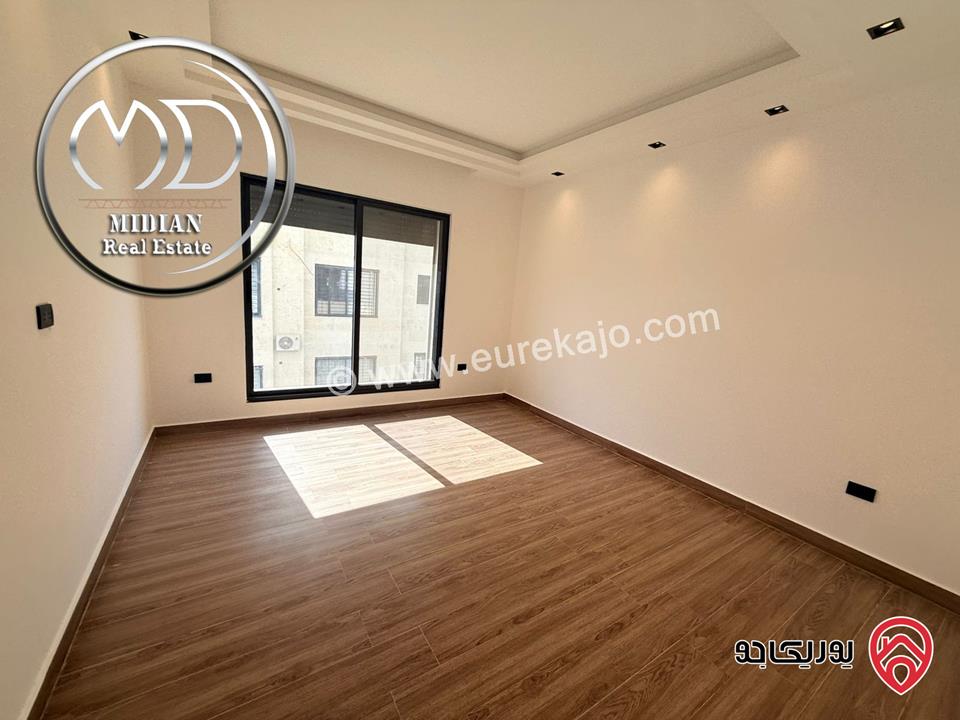 شقق للبيع في عمان - ضاحية النخيل مساحات 250م 4 نوم تشطيبات و ديكورات عصرية فاخرة جديدة لم تسكن