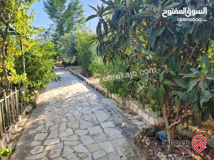 مزرعة مساحة الأرض 2 دونم و 491م للبيع بمنطقة  السلط - زيّ 