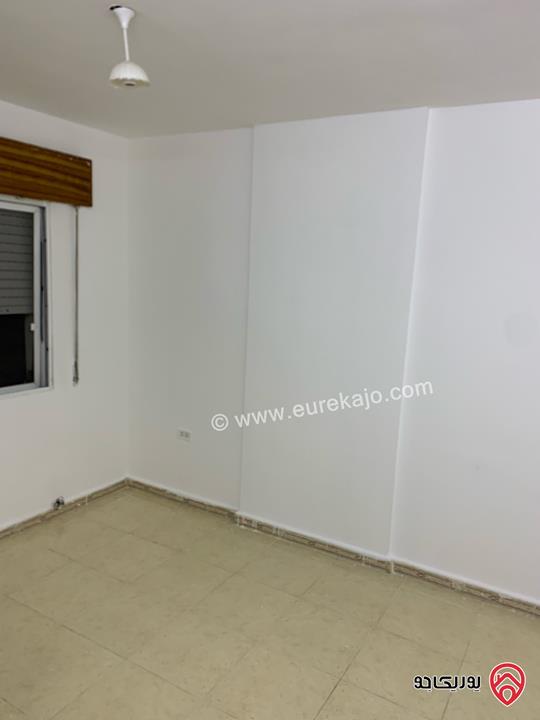 شقة فارغة مساحة 110م للايجار في اربد - ايدون عند مسجد عبدالله الحمود