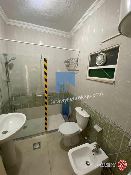 شقة مفروشة فاخرة للبيع في عمان - خلدا قرب المدارس الإنجليزية طابق اول 180م تشطيب سوبر ديلوكس