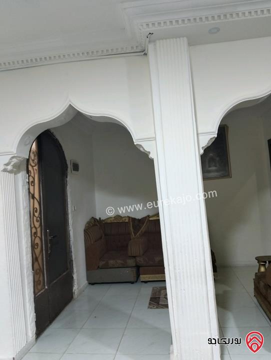 بيت مشترك مميز مكوّن من 3 طوابق مع روف على أرض 120م للبيع في سحاب – دوار الطيار