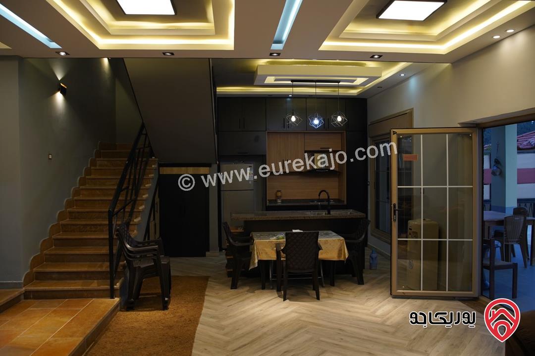 مزرعة مساحة الأرض 4092م والبناء 180م للبيع في جرش