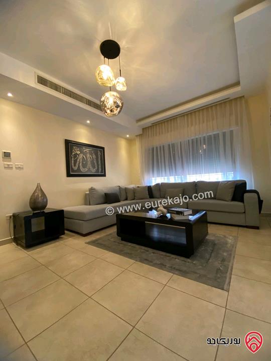 شقة مفروشة فاخرة مساحة 110م طابق ثالث للإيجار في عمان - دير غبار