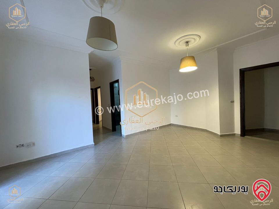 شقة ارضية مساحة 120م مع ترس خارجي 118م للايجار في عمان - السابع 